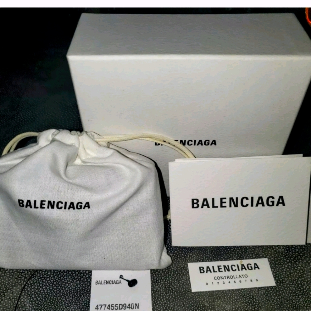 Balenciaga MINI classic wallet